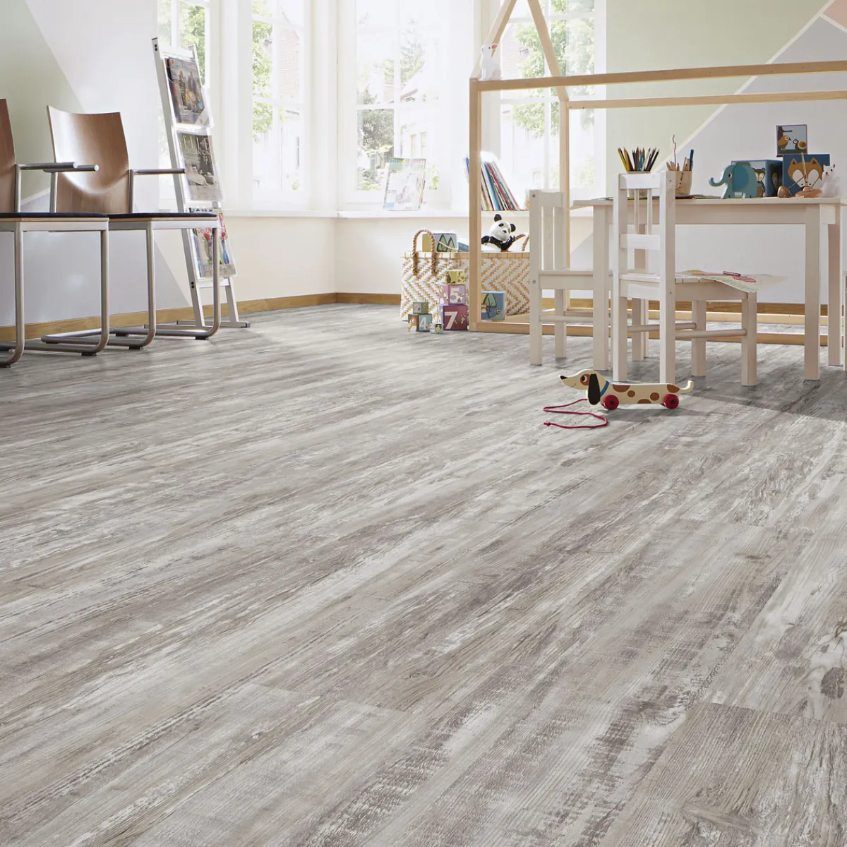 Clearance Basic Laminatboden 4V Piemont 138 x 19,3 cm