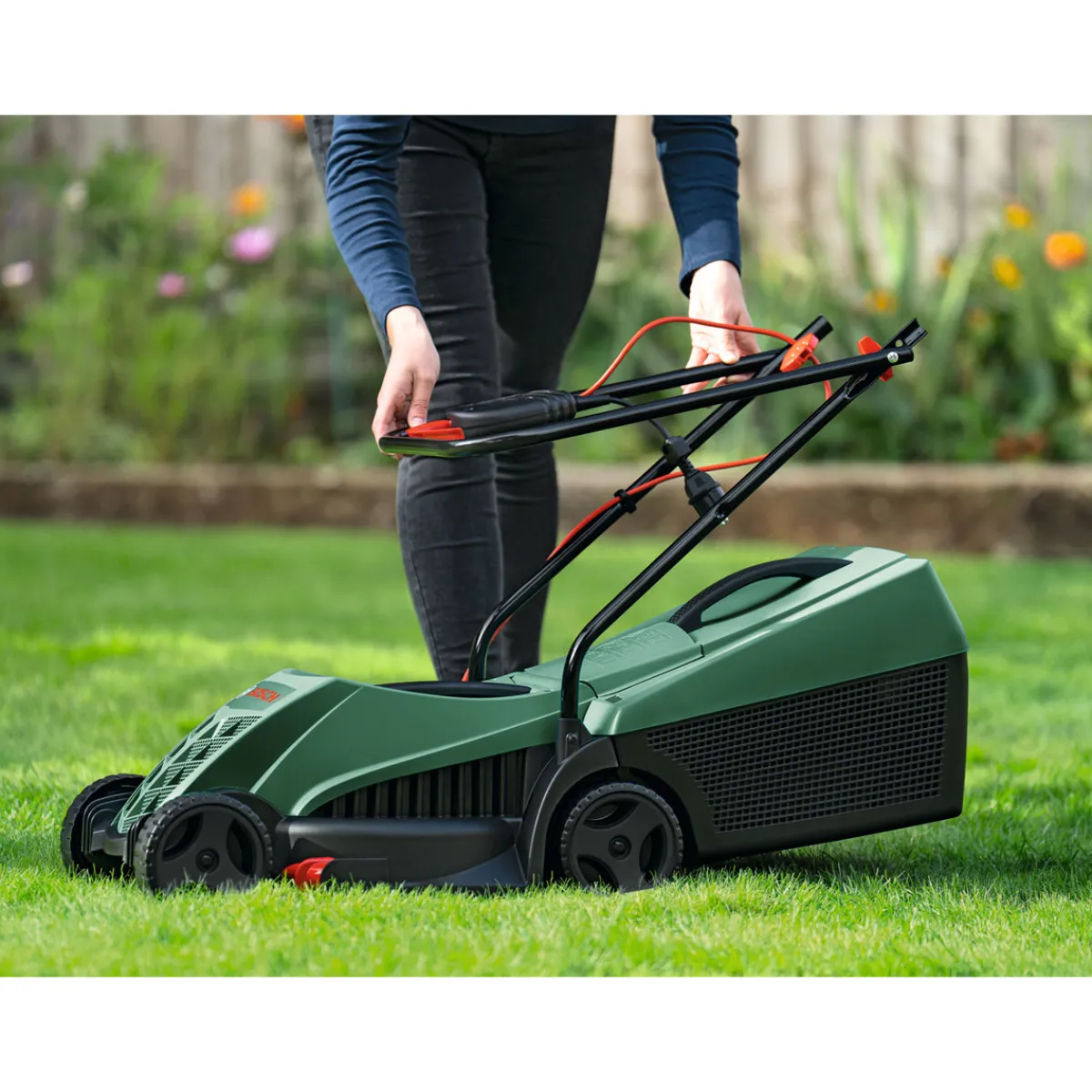 Clearance Bosch Elektro-Rasenmäher EasyRotak 32-205