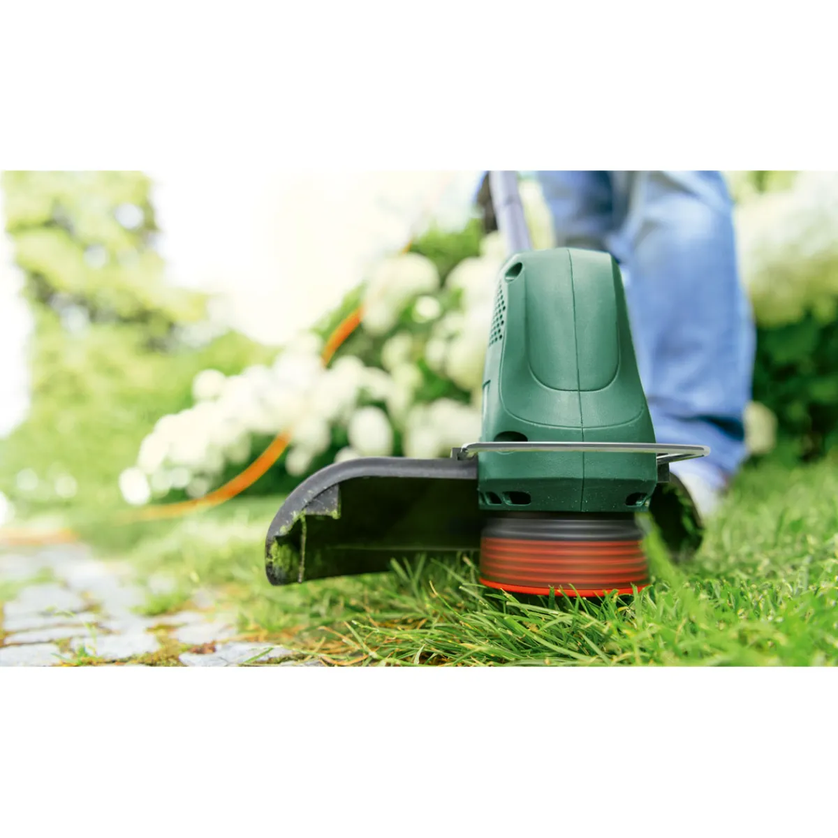 New Bosch Rasentrimmer EasyGrassCut 26