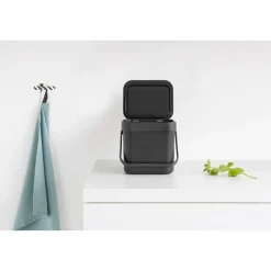 Discount Brabantia Abfalleimer Sort & Go 18,8 x 18,1 x 13,9 cm grau