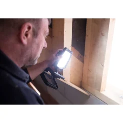 Sale Brennenstuhl Mobiler LED Akku Strahler CL 4050 MAClip, 3800lm, IP65