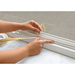 Hot P-Profildichtung selbstklebend weiß 6m 9x5,5 mm