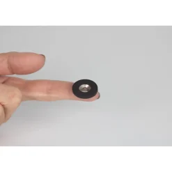 Best Suki Magnet Neodym mit Senkbohrung Ø 22 x 4 mm, gummiert, schwarz